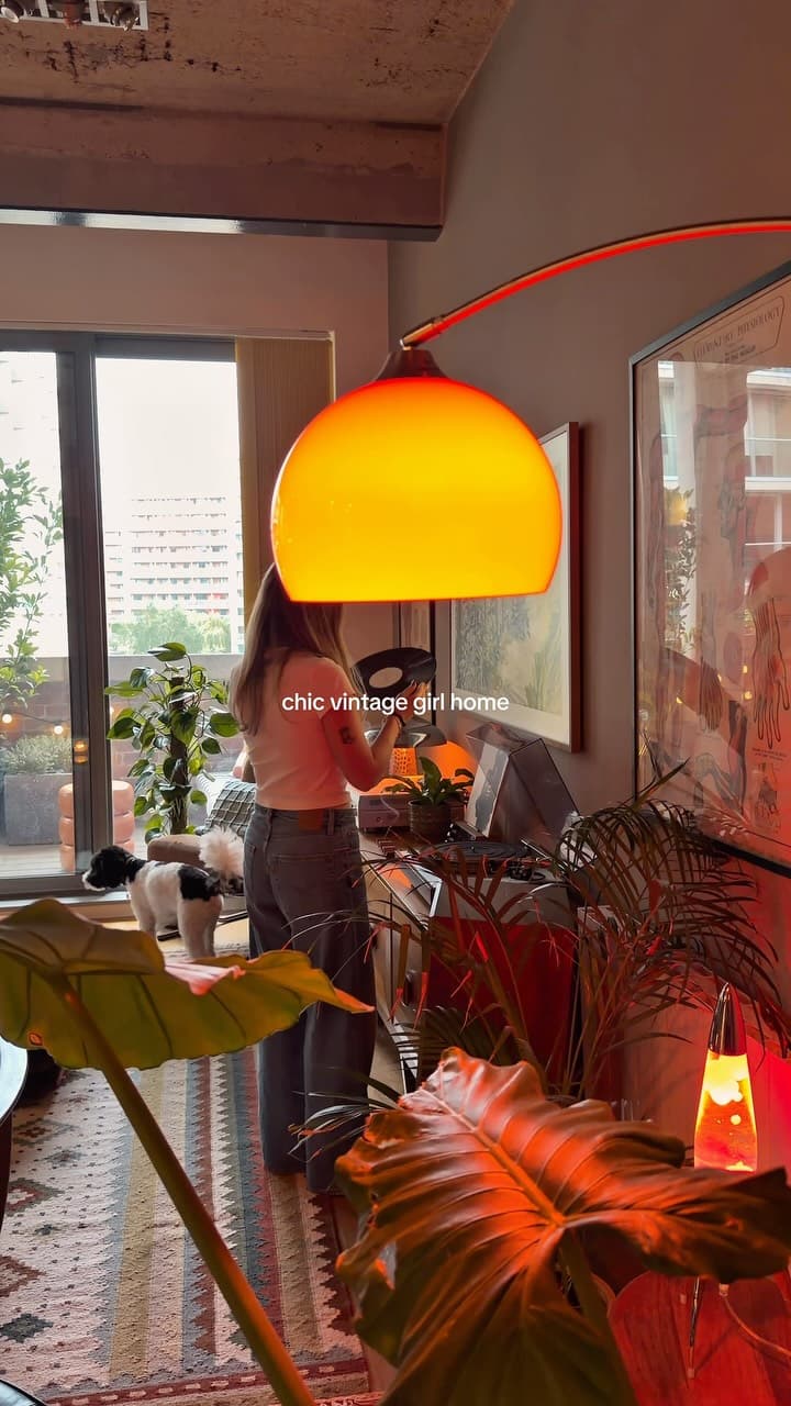 this vibe at home always >>
#midcenturymodern #homeinspo #interiordesign #homedecor #lifestyleaesthetic