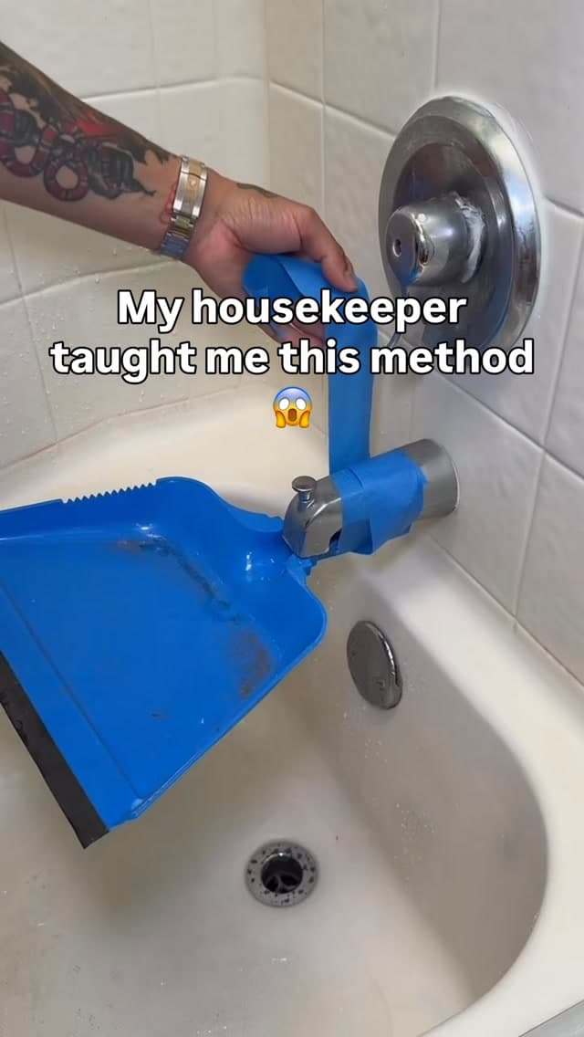 The cleaning hack you never knew you needed. #momsofinstagram #cleaning #lifehacks #homehacks #momlife