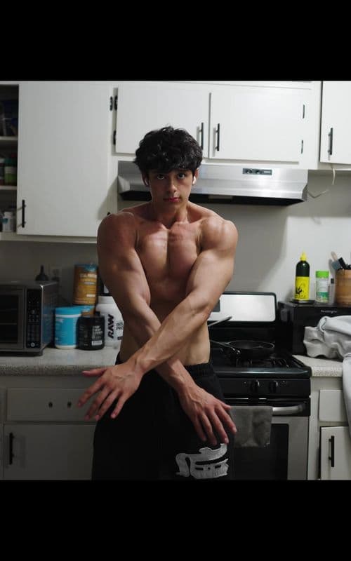 ILY FAM! #fyp #gymmotivation #bodybuilding #GymTok #gym