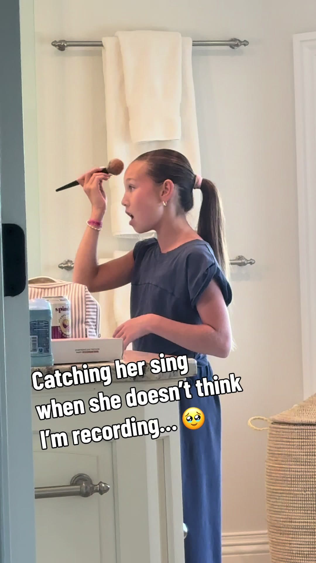 Can you believe that’s her voice?!?!? 🥹 #sing #singer #futurecelebrity #talentedvocals #singing@alyssagraceofficial