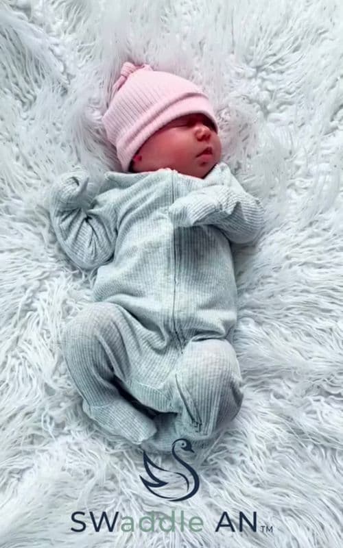4 Essential Baby Hacks Every New Parent Needs! 👶✨ Handling a newborn (0-5 months) gets so much easier once you master t