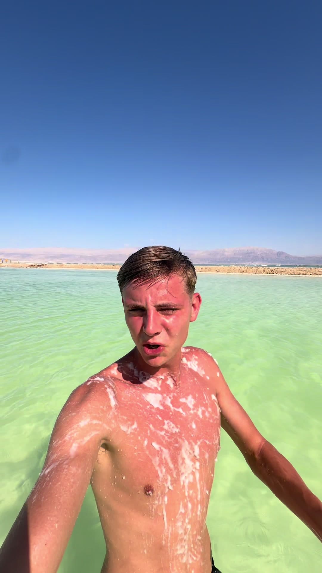 Lowest point on earth -430m #riskyregg #travel #deadsea #saltlake #lowestpointonearth