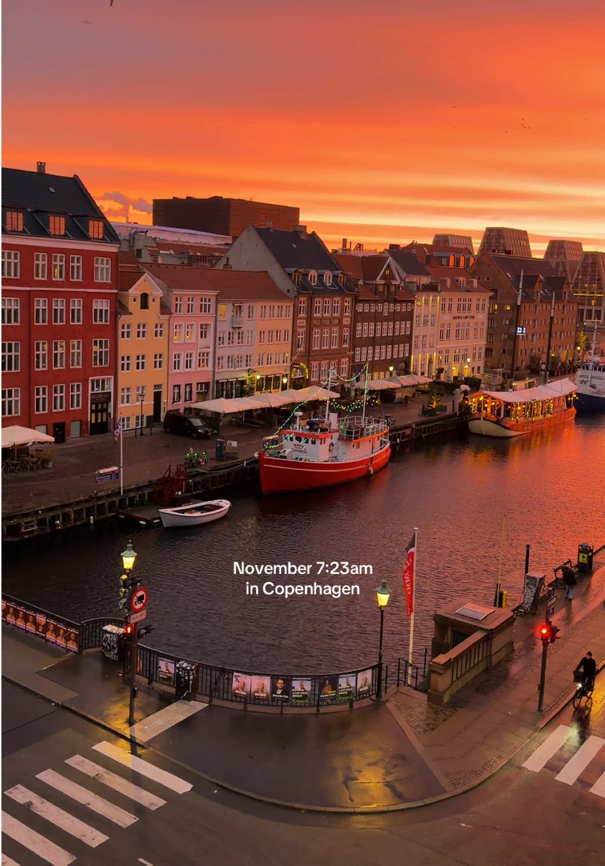 pov: you wake up to this view of Nyhavn 🍂✨ #copenhagen #nyhavn #hotel #travel #europe